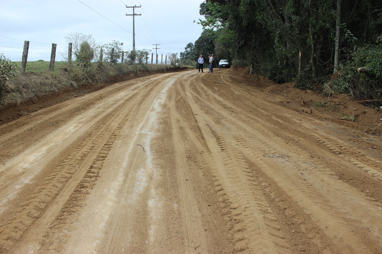 Inicia alargamento da Estrada Geral Nova Estrela