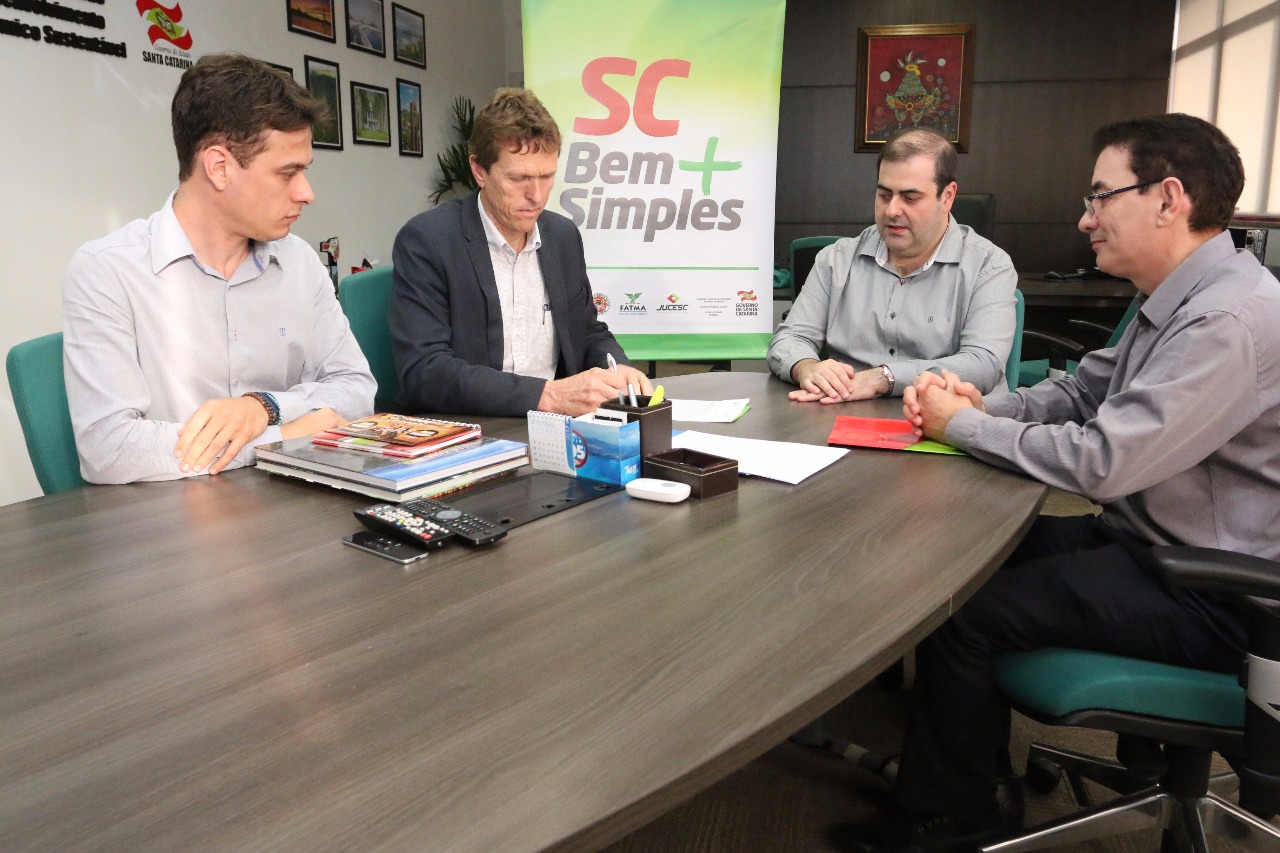 Assinado Termo de Intenção para implantar o programa “São Ludgero Bem Mais Simples”