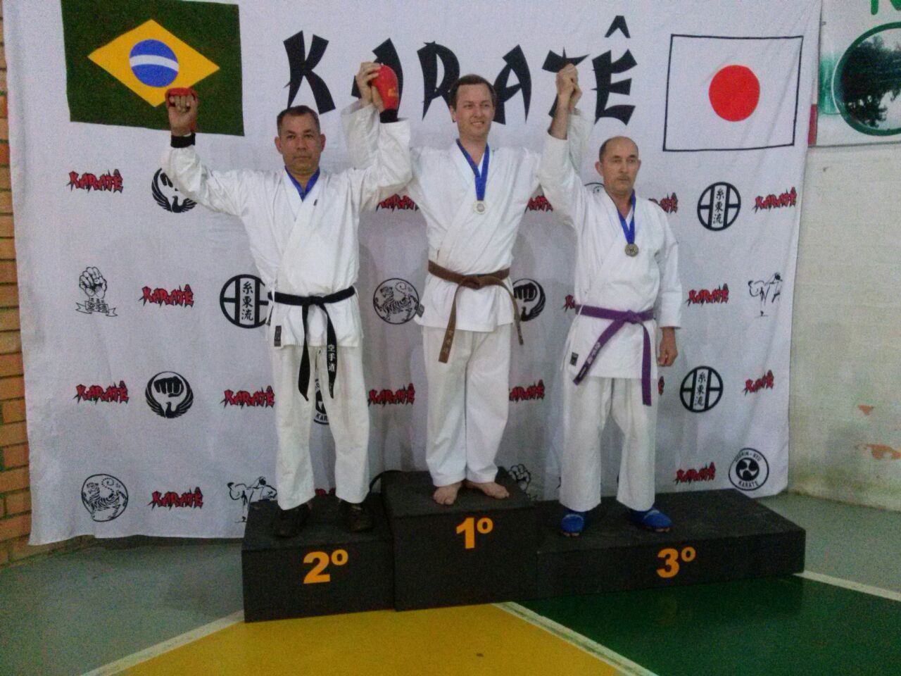 Mais 14 medalhas para São Ludgero no Karatê