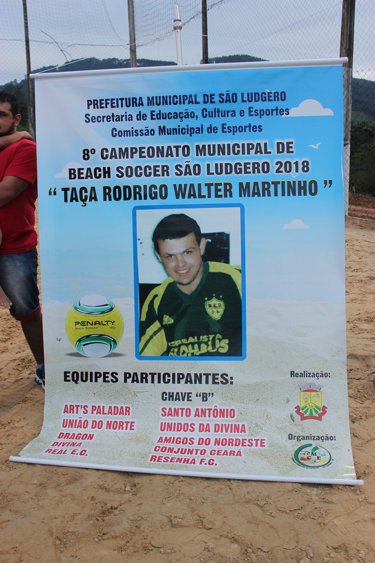 Santo Antônio com a vantagem do empate no tempo normal contra a Divina na final do Beach Soccer...