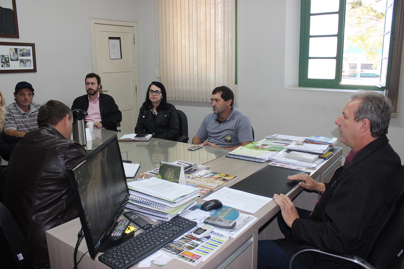 Reunião em São Ludgero define priorização aos atendimentos essenciais para manter contas em dia...