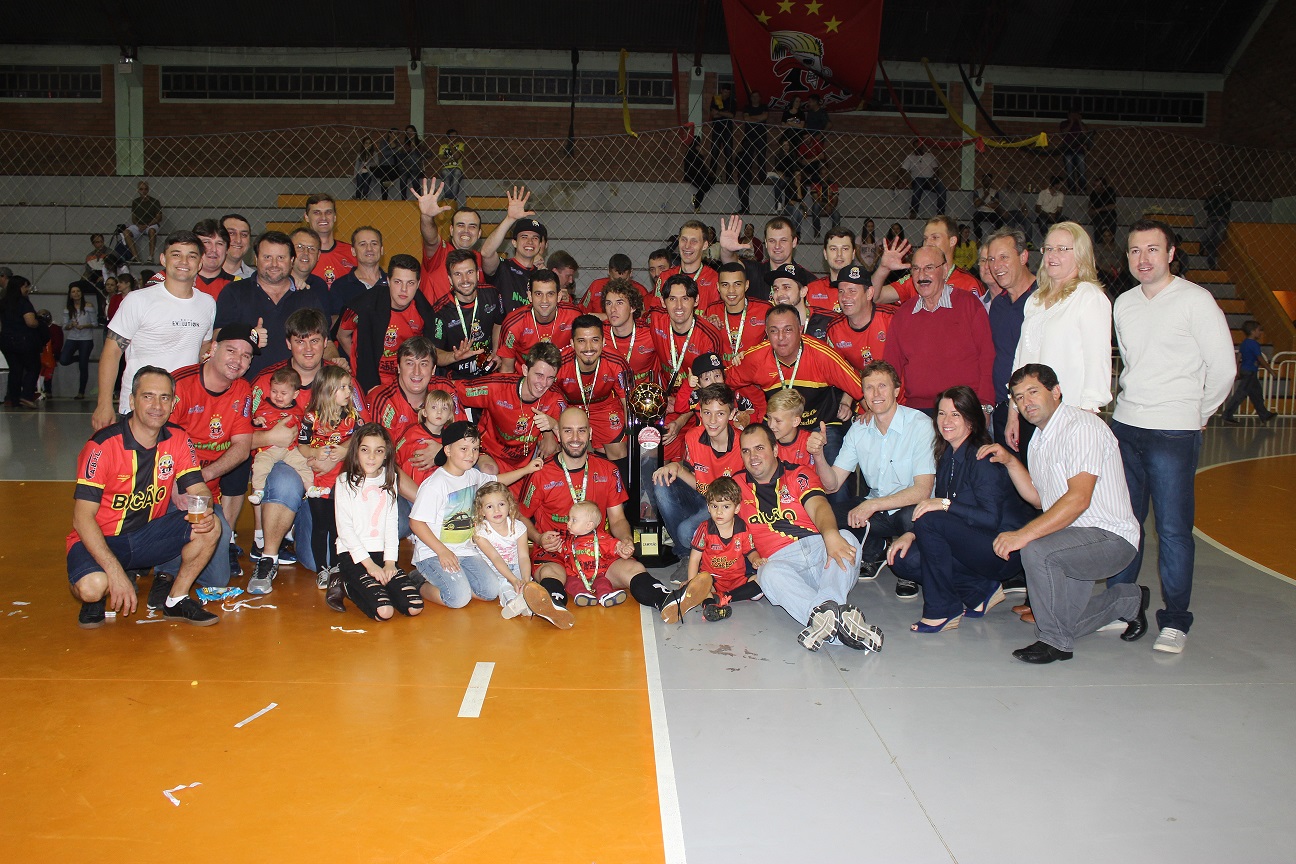 A partir do dia 6 de julho 7 equipes em São Ludgero disputam a 15ª Taça Cegero de Futsal...