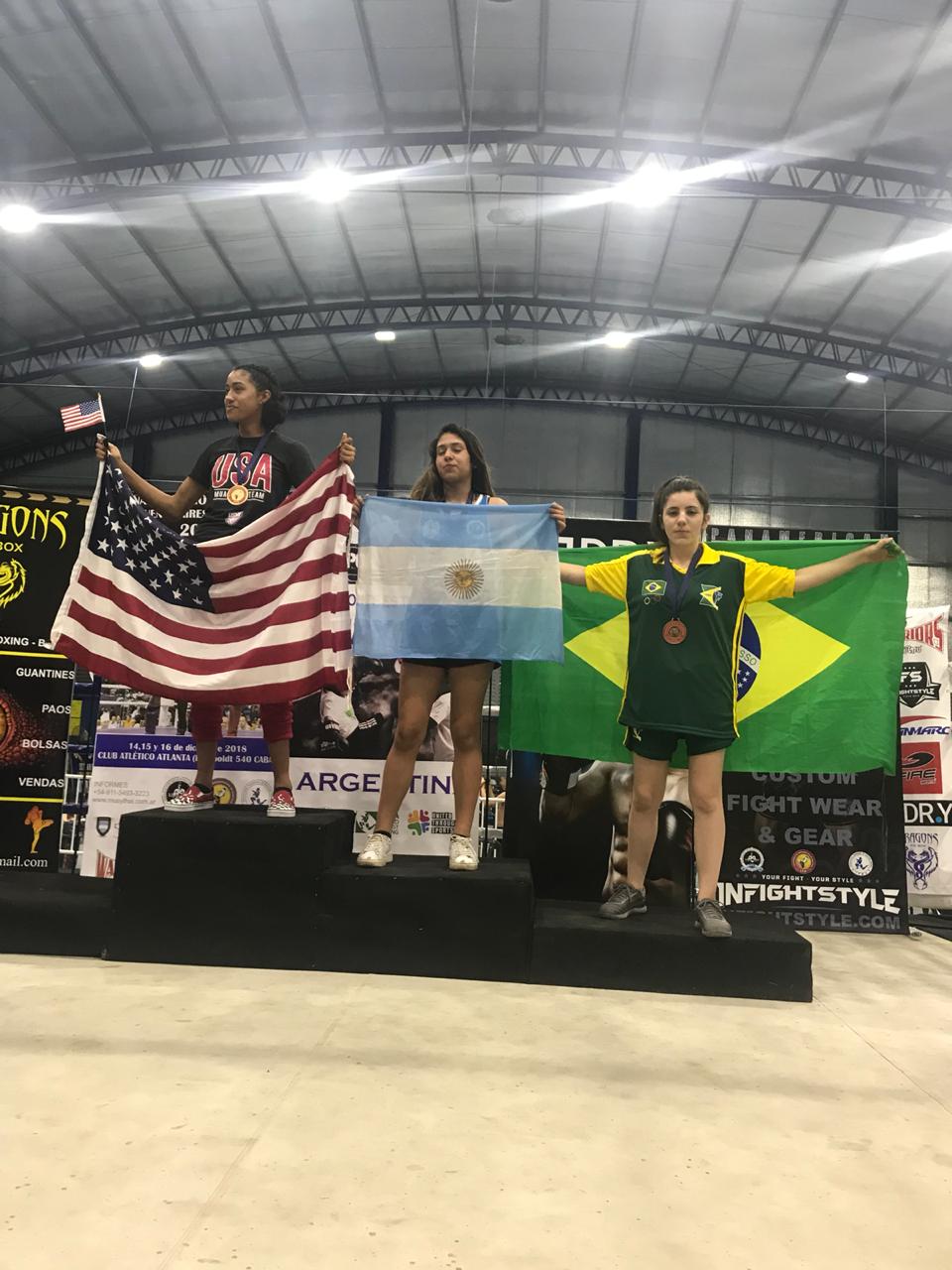 Lara Blasius conquista bronze no Panamericano de Muay Thai disputado na Argentina