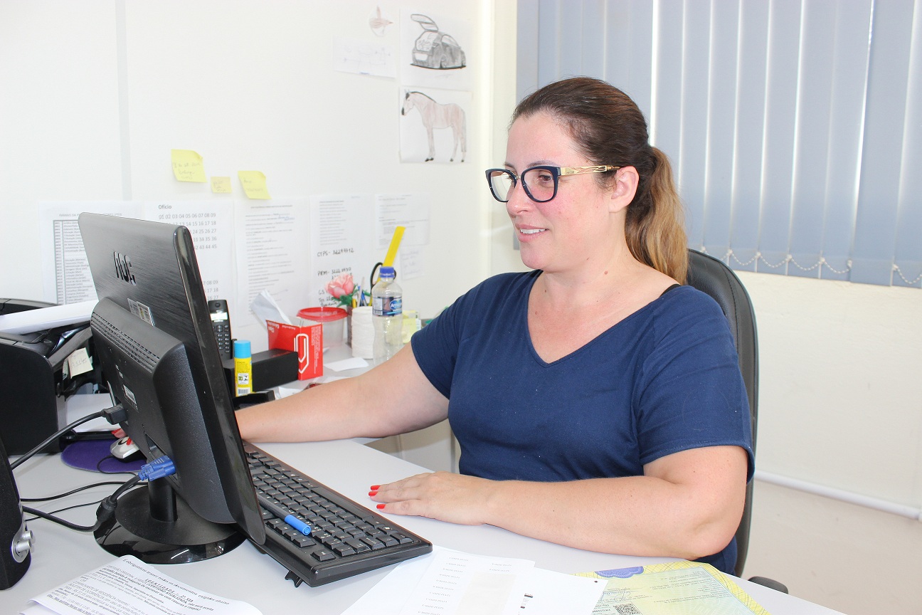 Problema contratual faz com que documento de identidade seja emitido somente no caso de urgência