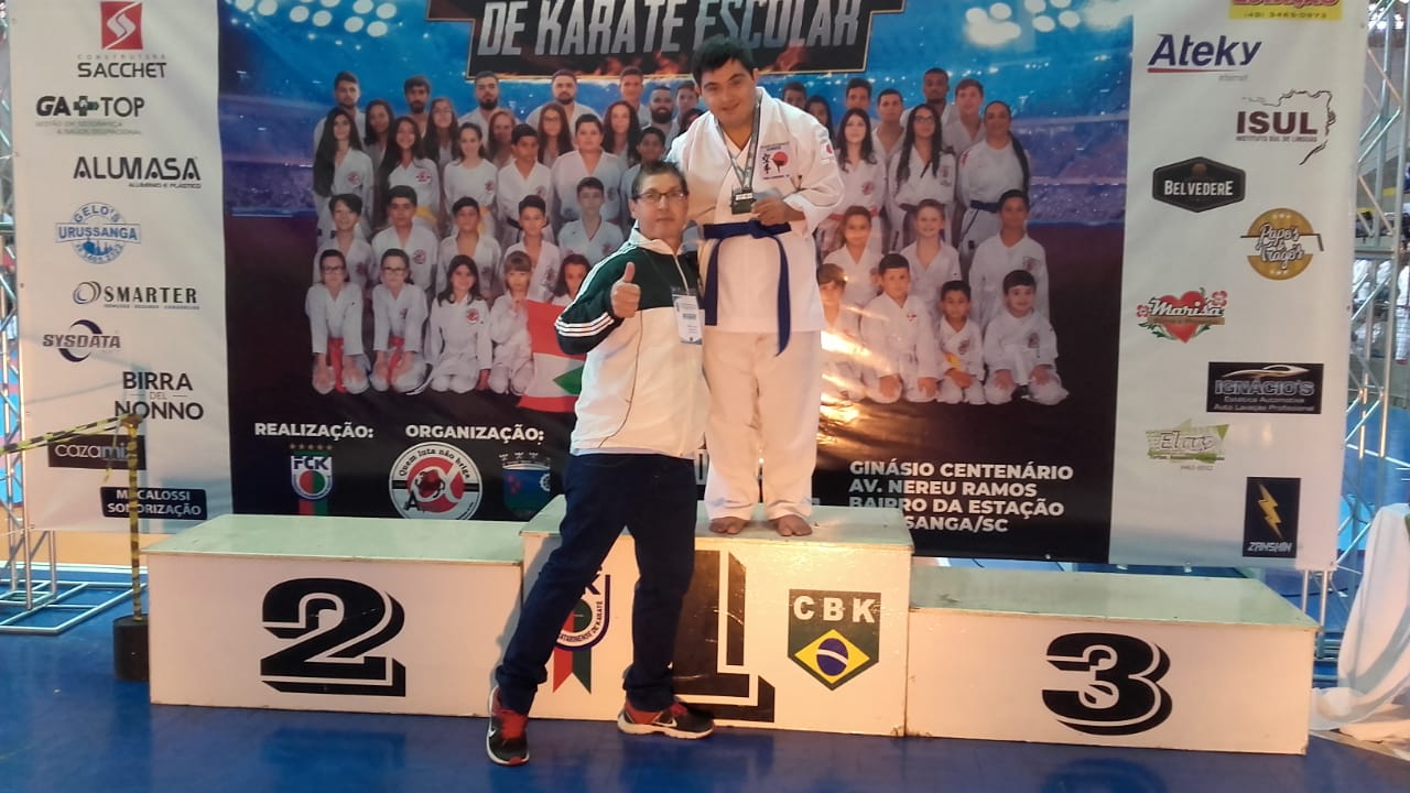 São Ludgero conquista 9 medalhas na 2ª etapa do Campeonato Estadual de Karatê Escolar disputada...