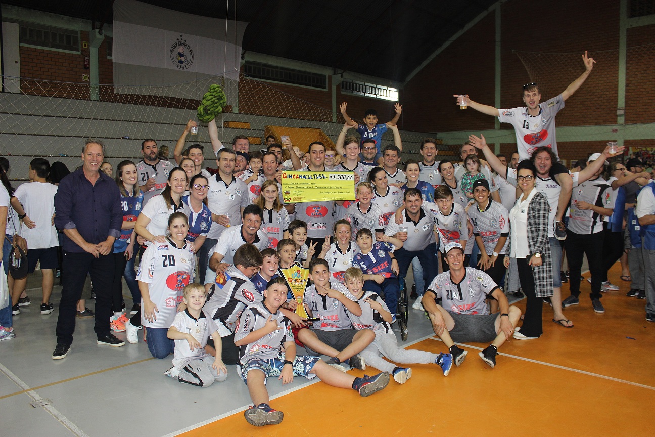 As famílias participaram e uma bela festa aconteceu para celebrar os 57 anos de São Ludgero com a...