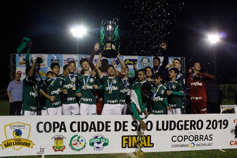 Grêmio e Novo Hamburgo na Série Prata e Grêmio e Palmeiras na Série Ouro conquistam os títulos...
