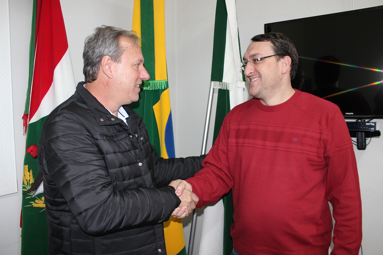 Prefeito Ibaneis Lembeck entrará de férias e presidente da Câmara, Alexandre Pereira, assume Prefeitura