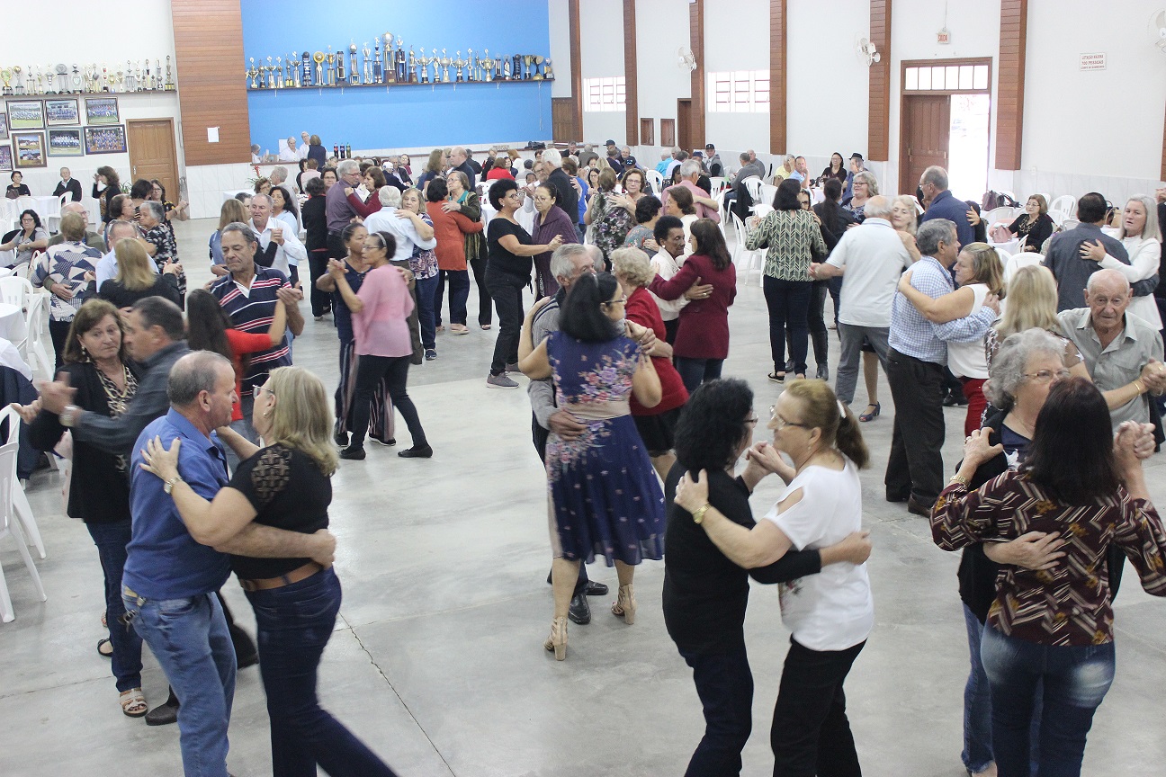 Festa para celebrar Dia do Idoso é realizada em São Ludgero