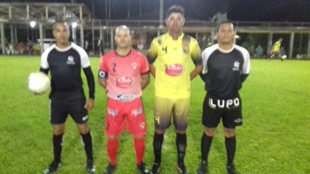 Ajax/Niehues ou Santo Antônio. Quem será campeão do 16º Campeonato de Futebol Suíço Coroa Bom...