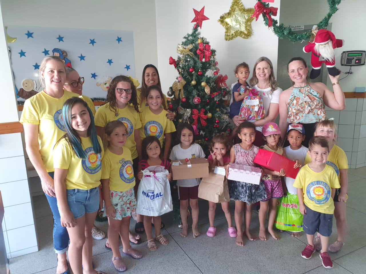 Projeto “Padrinhos Mágicos” do Clube dos Leõezinhos de São Ludgero deixa natal de crianças...