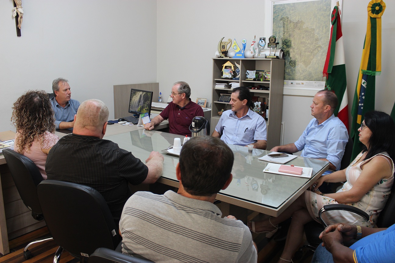 Senador Jorginho Mello consegue liberação de R$ 228.000,00 para São Ludgero comprar Ônibus...