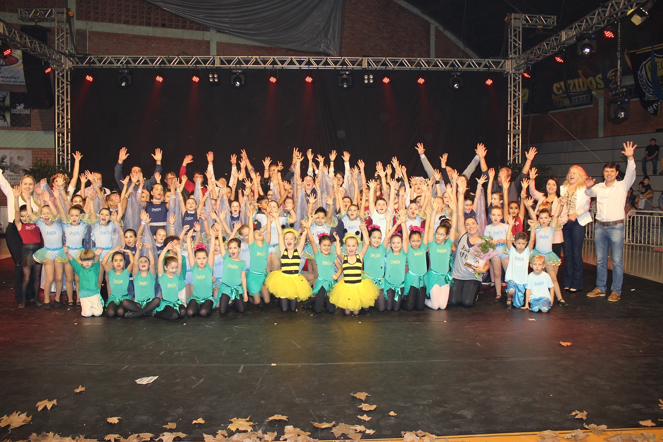 Dias 17,18 e 20 de fevereiro serão feitas as inscrições para a Oficina Municipal de Dança São...