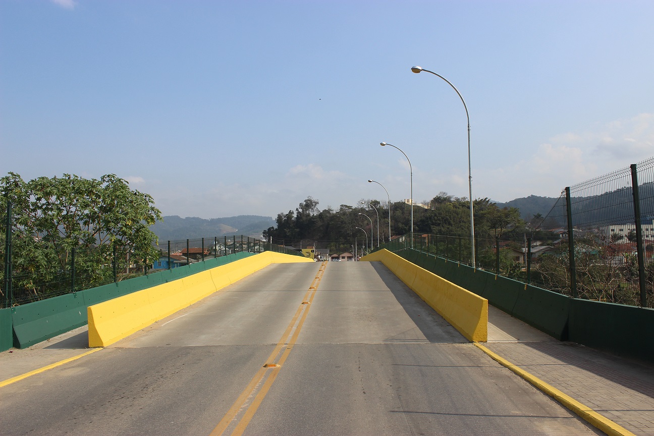 Prefeitura segue com os trabalhos para deixar a cidade mais bonita