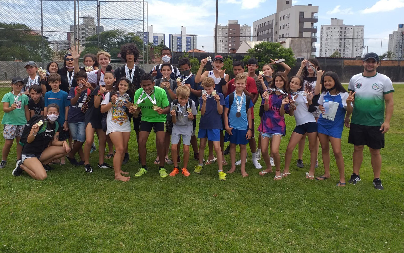 São Ludgero conquista 33 medalhas no Regional de Atletismo