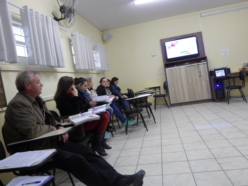 “Mediação Pedagógica no Ensino Fundamental” é tema de palestra realizada pela Secretaria de...