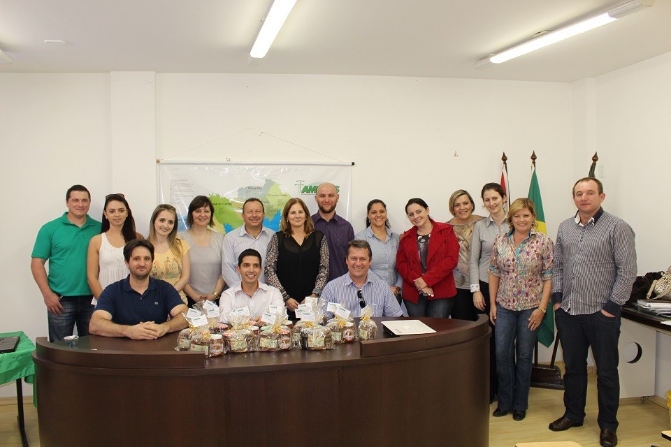 Assessor de Comunicação participa de reunião do Colegiado Estadual em Lages