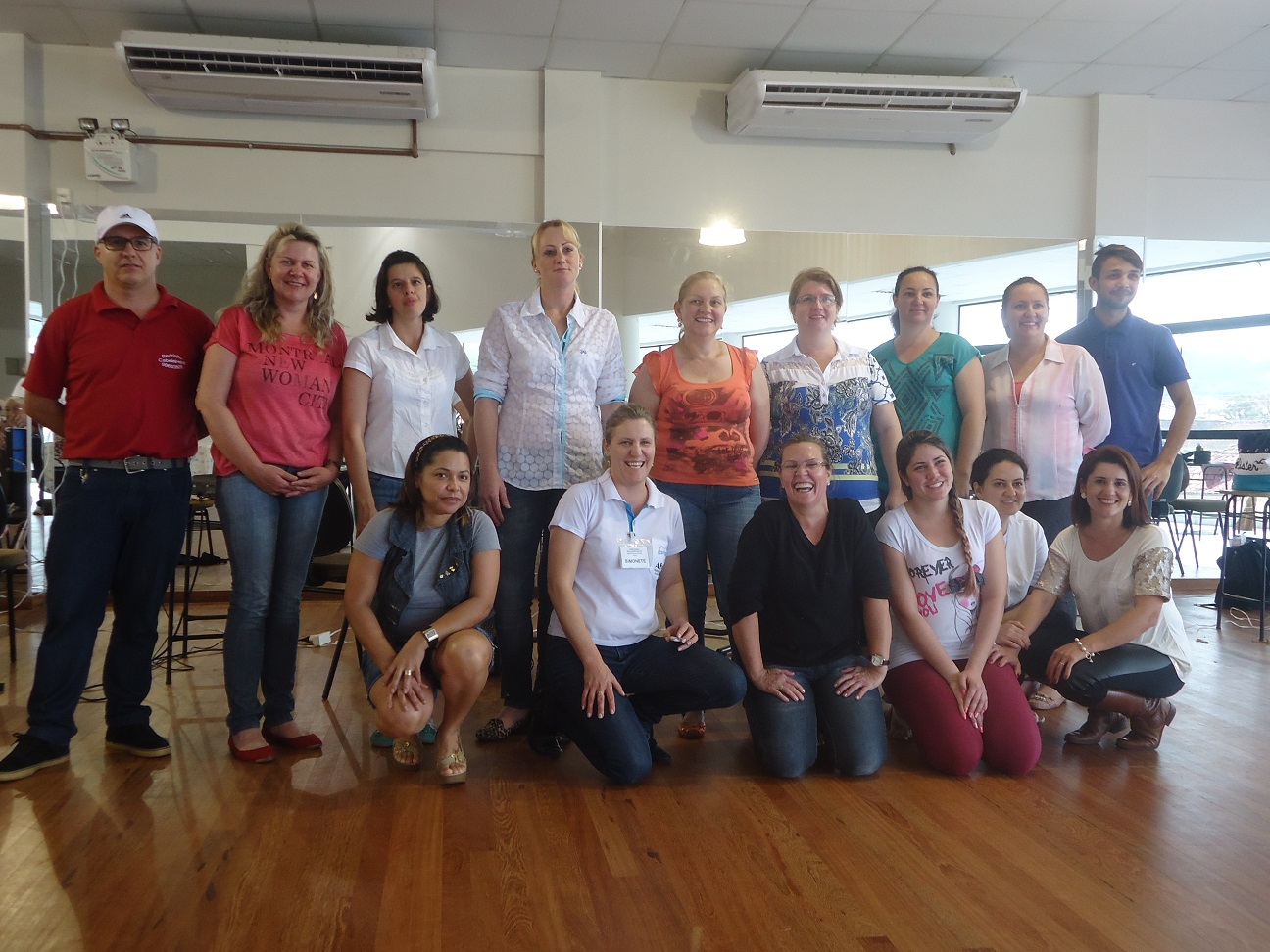 Tarde do Embelezamento foi sucesso e presidente agradece profissionais