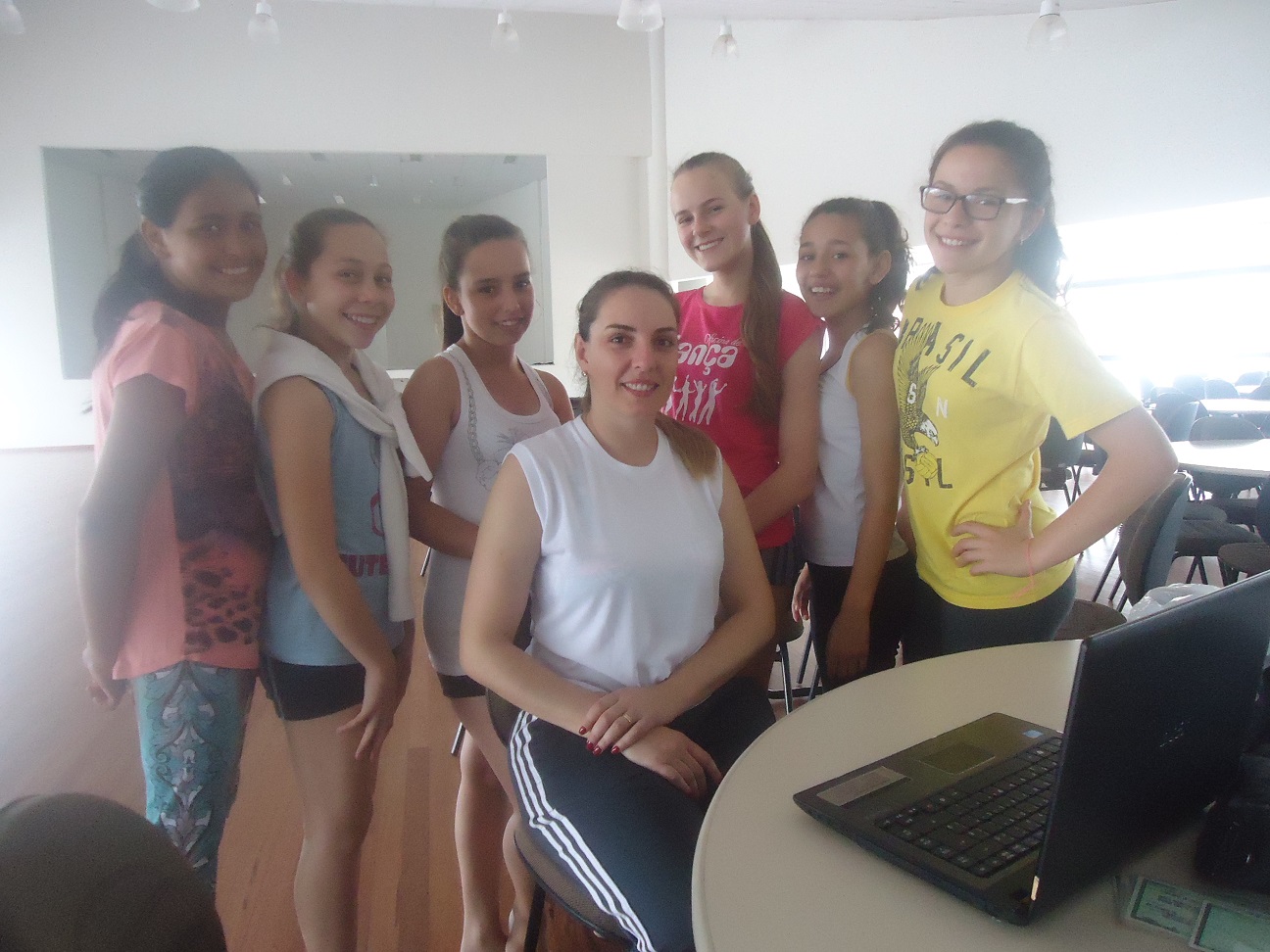 Festival de Danças São Ludgero acontece dia 30 de outubro no Lino Philippi. Inscrições estão...