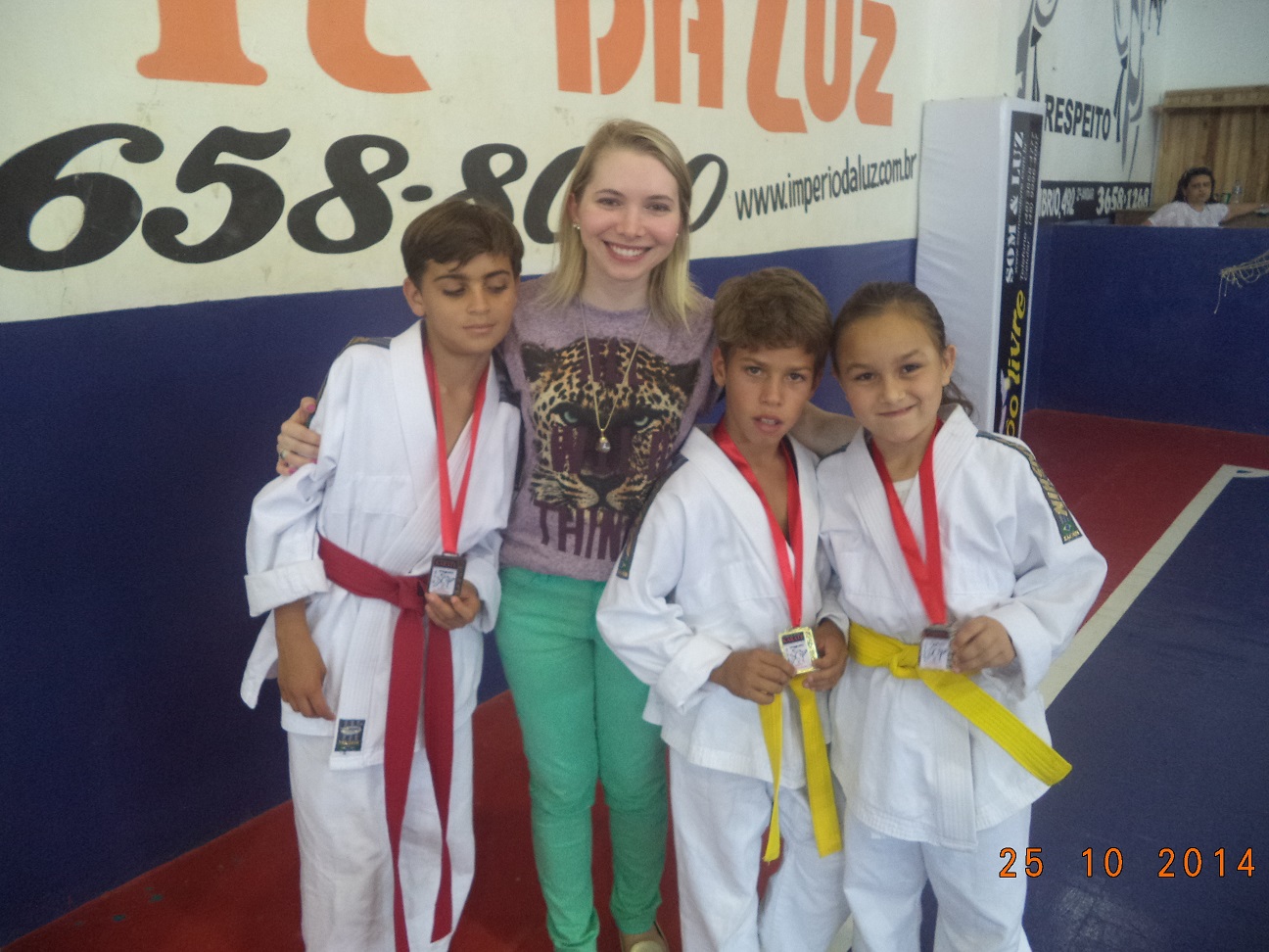 16 medalhas de ouro conquistadas no Campeonato Regional Sul de Karatê