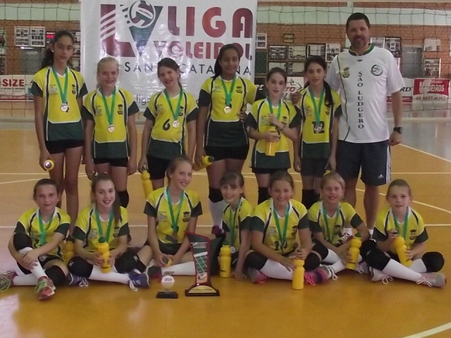 Meninas são vice-campeãs na Copa Iniciante da Liga Voleibol de Santa Catarina