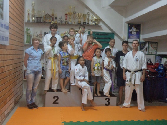 Escolinha de Karatê encerra as atividades com torneios e confraternizações