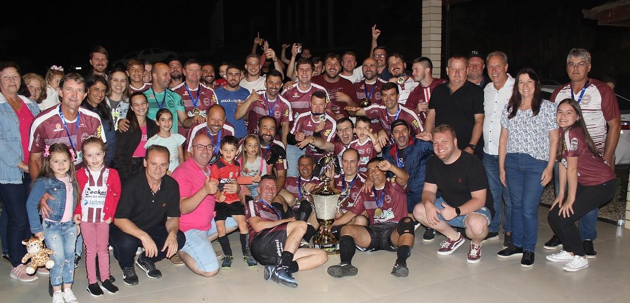 Galvani x Sicoob abrem as disputas do 19º Campeonato de Futebol Suíço Coroa Bom de Bola 2023