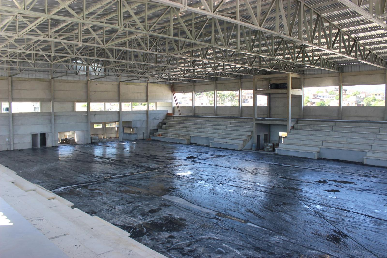 Final de novembro é a previsão para conclusão da construção do Ginásio Municipal Artur Buss
