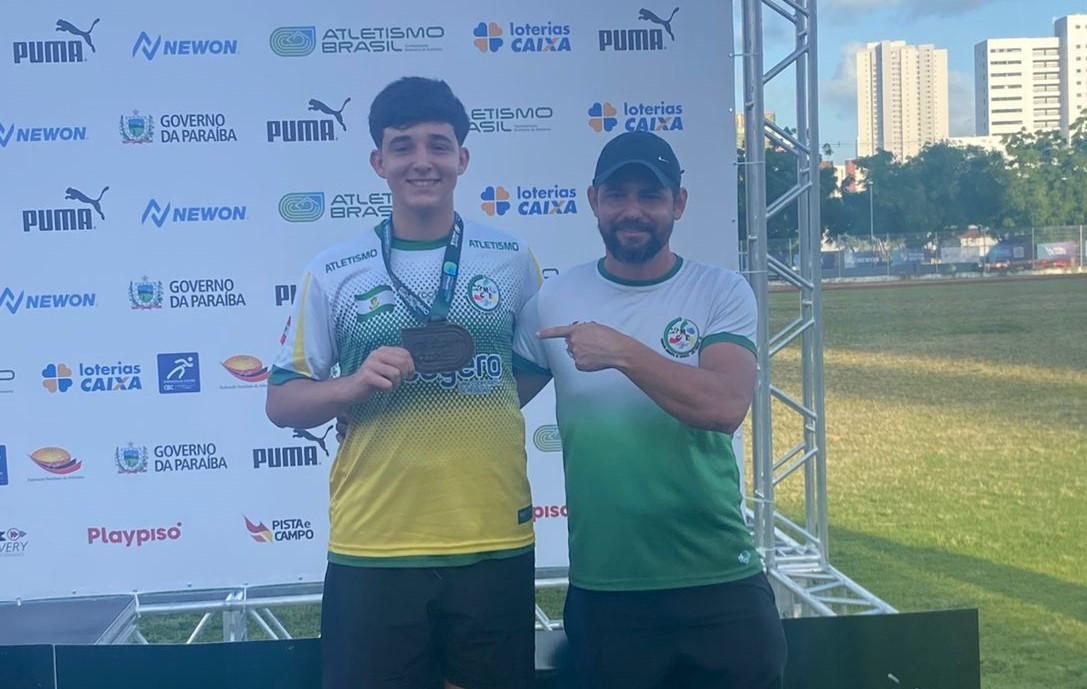 Bruno Semim Constante conquista bronze no Campeonato Brasileiro Loterias Caixa de Atletismo