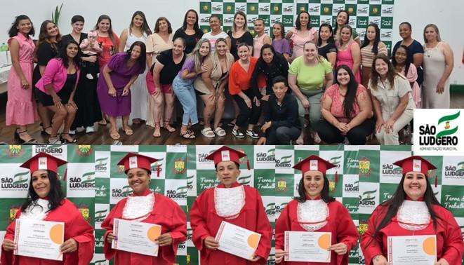 Mais um momento especial! Beneficiárias do programa Pro-Seguir recebem certificado