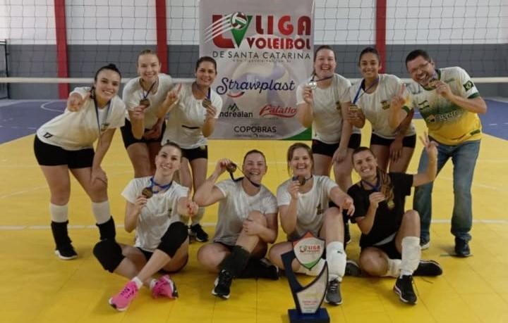 São Ludgero campeã da Superliga Voleibol de Santa Catarina