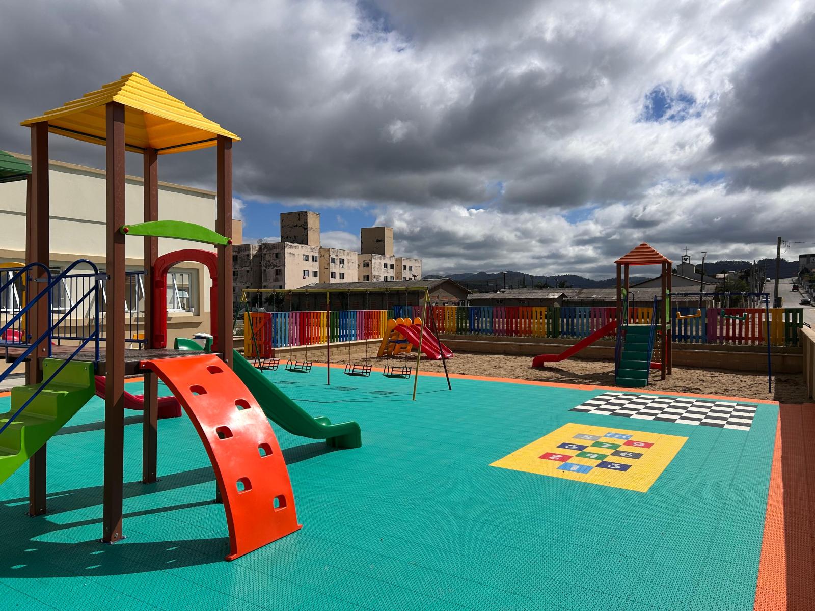 Parque das Crianças é ampliado e ganha nova estrutura no Complexo Educacional Unificado Benício...