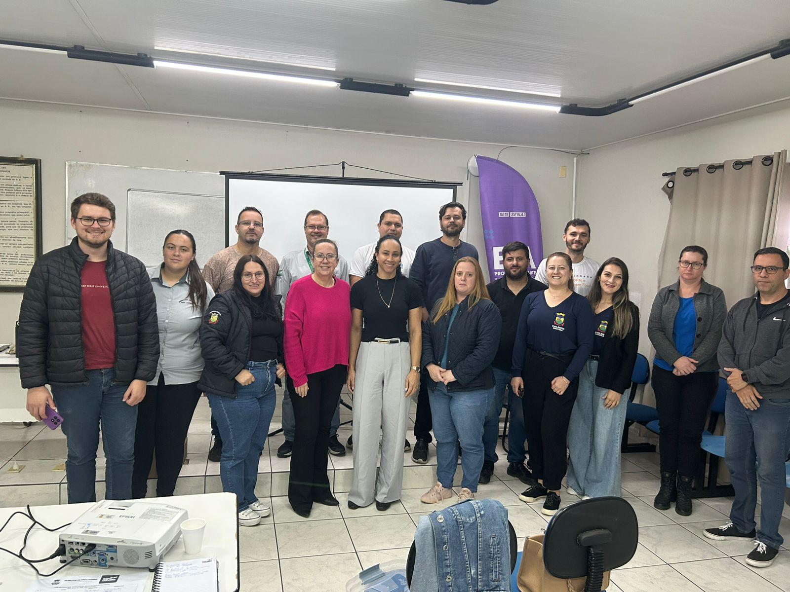 Capacitação em Busca Ativa de Escorpiões é realizada em São Ludgero com participação regional