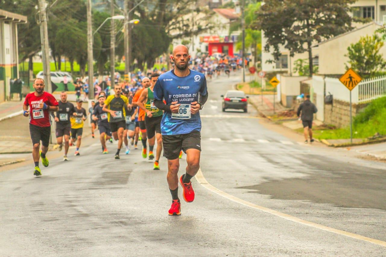 1ª Corrida Municipal reúne mais de 400 participantes nas comemorações dos 63 anos de São...