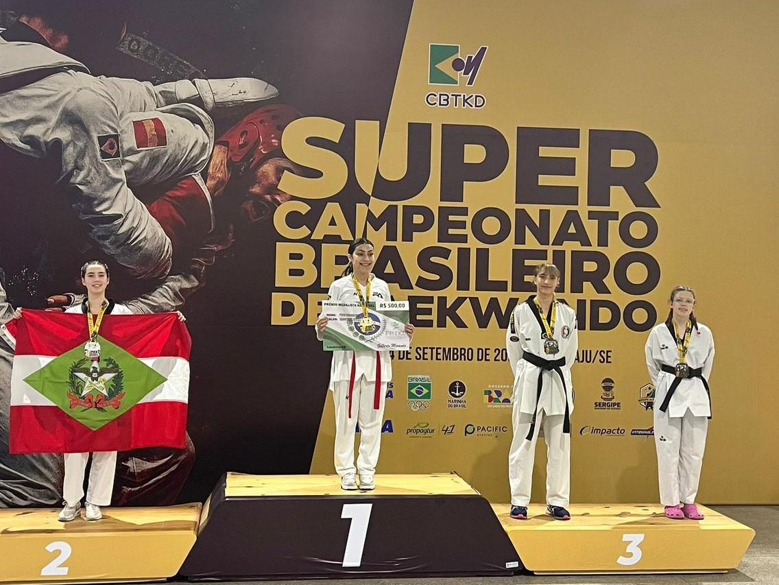 Atleta de São Ludgero conquista vice-campeonato brasileiro de Taekwondo