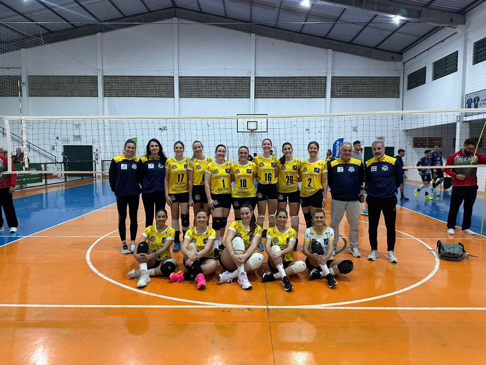 São Ludgero conquista vaga para etapa estadual dos Jogos Abertos no vôlei feminino