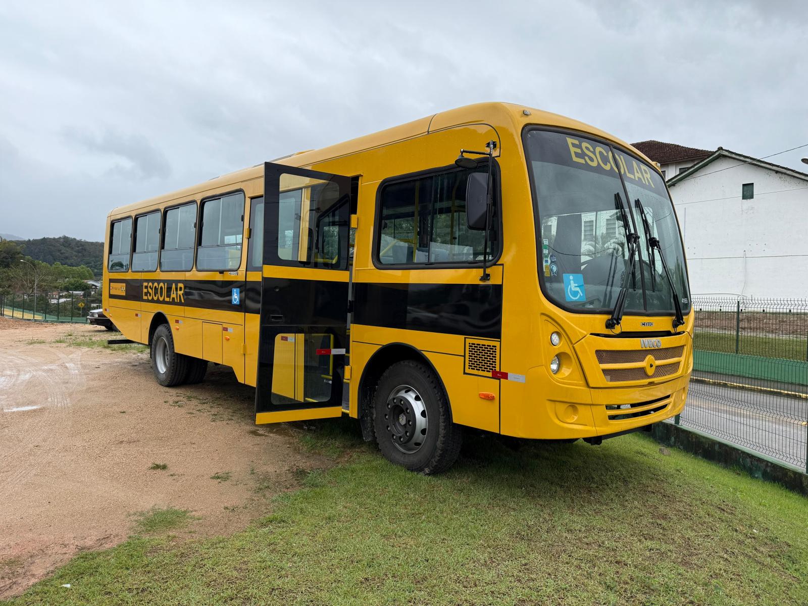 São Ludgero investe em modernização da educação com aquisição de novo veículo
