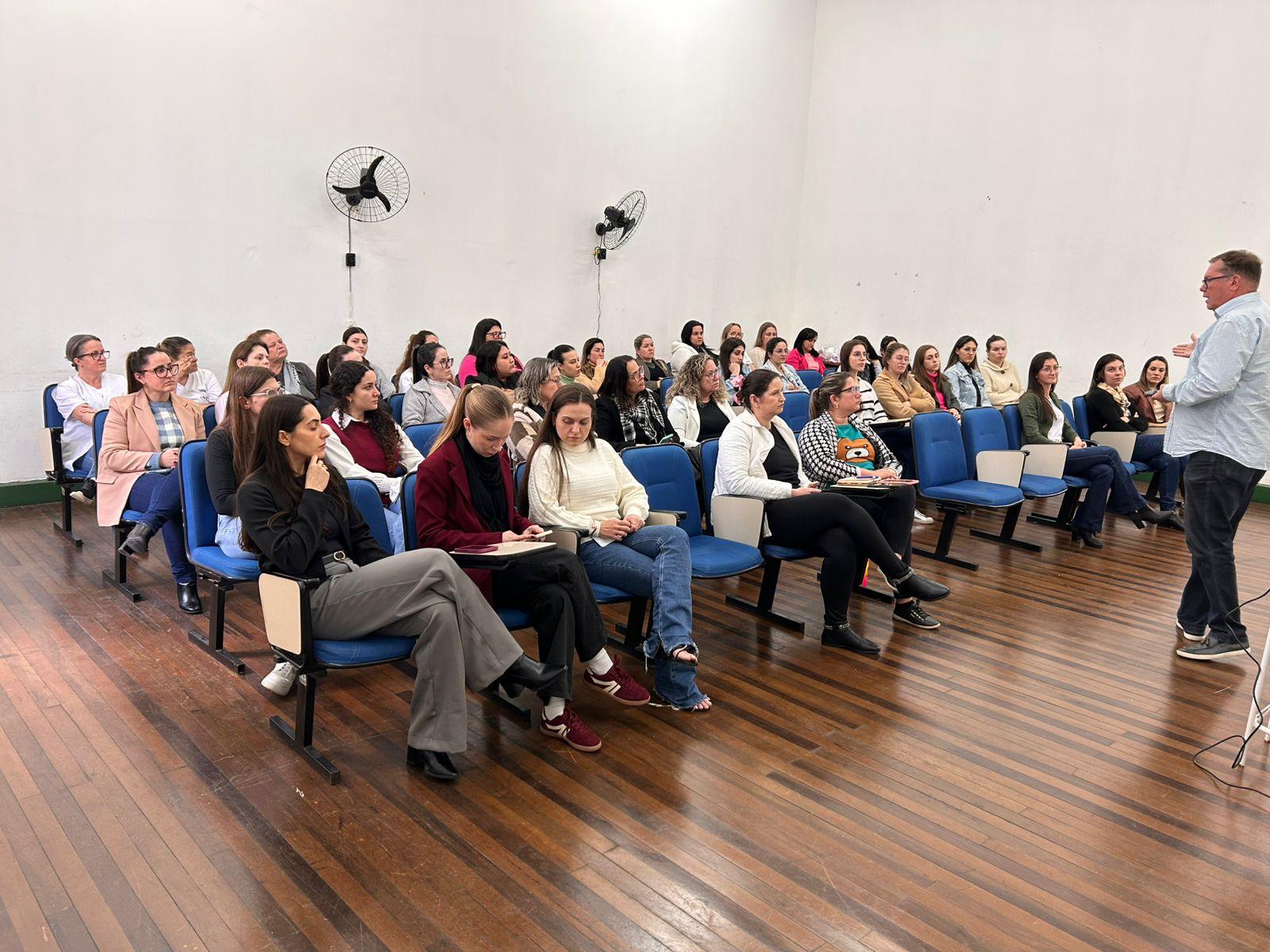 São Ludgero recebe palestra sobre gestão de conflitos com empatia e respeito