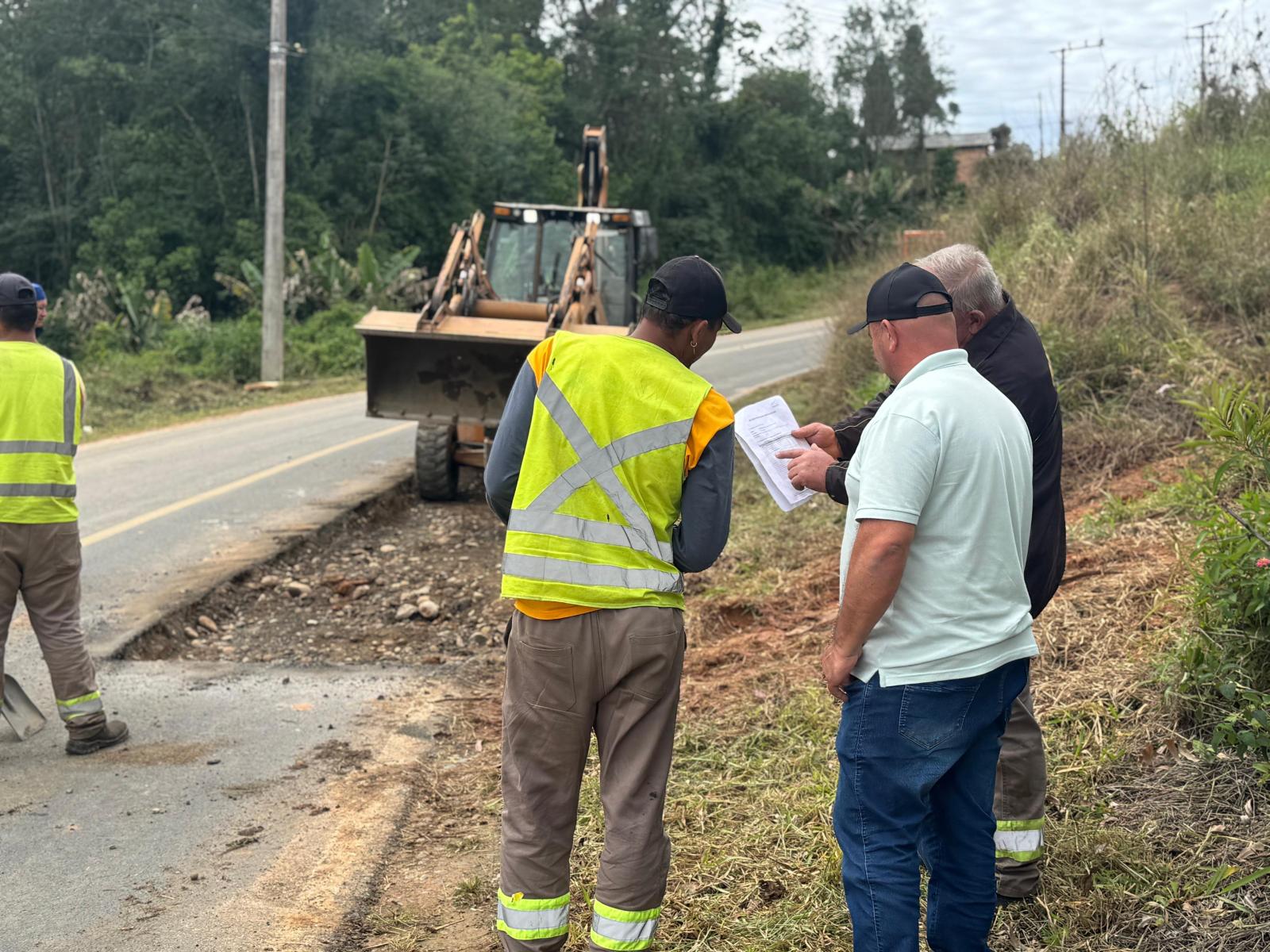 Operação Tapa-Buraco segue em ritmo intenso nas comunidades de São Ludgero
