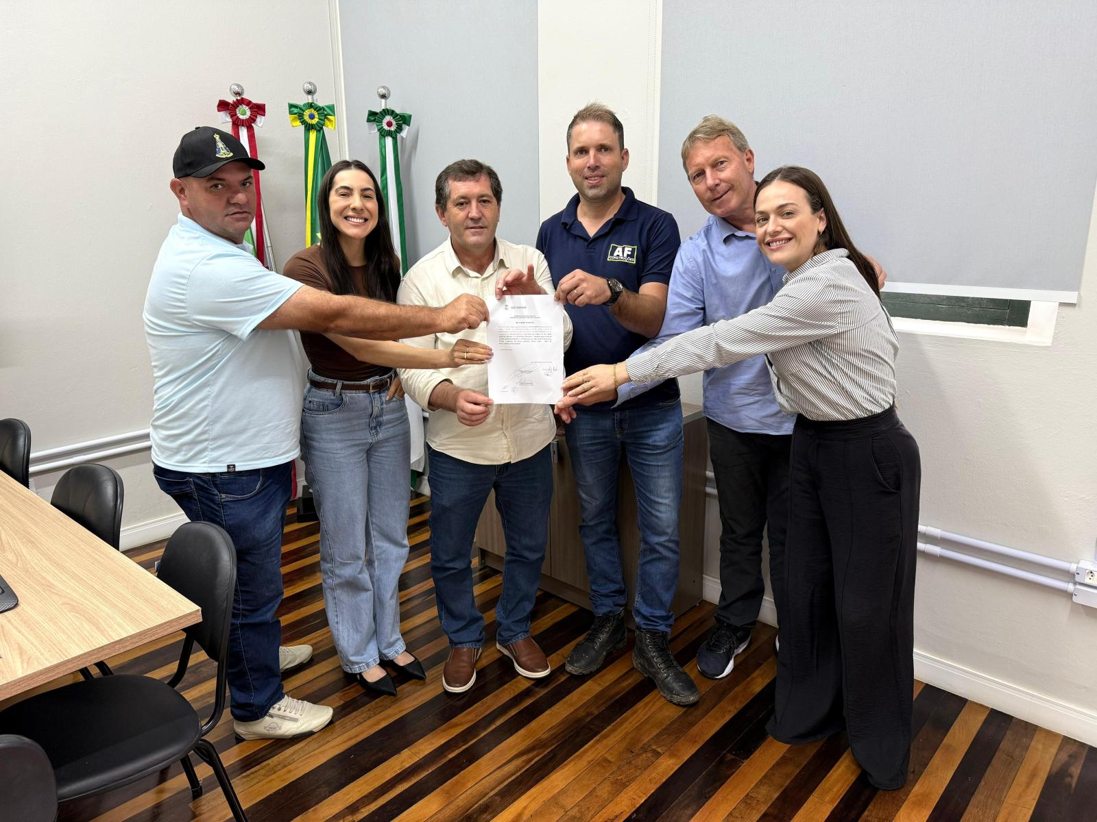 Prefeitura de São Ludgero autoriza início das obras de recapeamento e sinalização viária na...