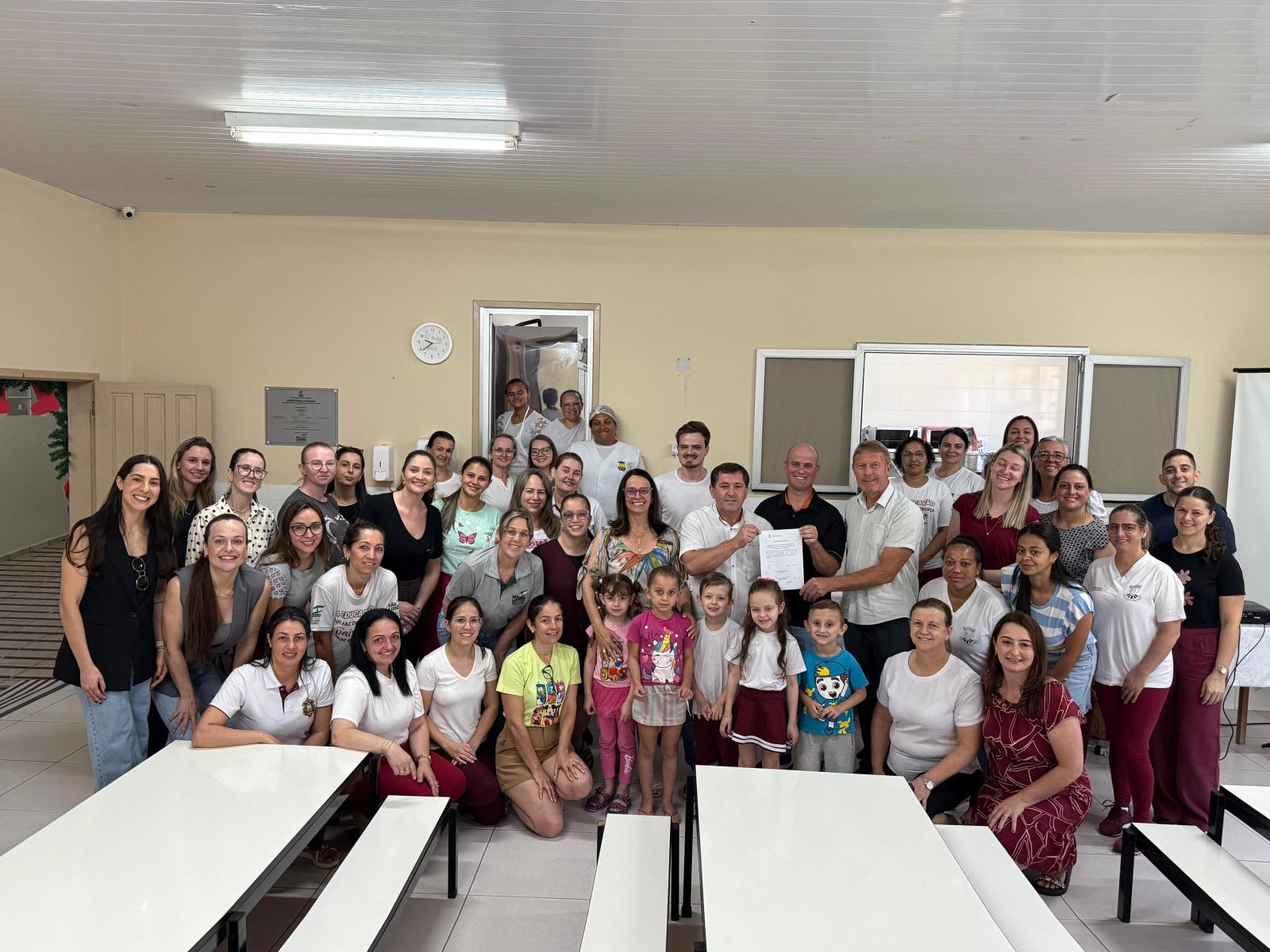 Assinada a Ordem de Serviço para reforma e ampliação do CEI Dom Gregório Warmeling