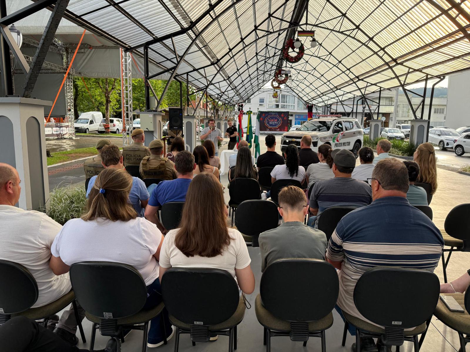 São Ludgero avança na segurança com entrega da viatura Trailblazer, câmeras de segurança e...