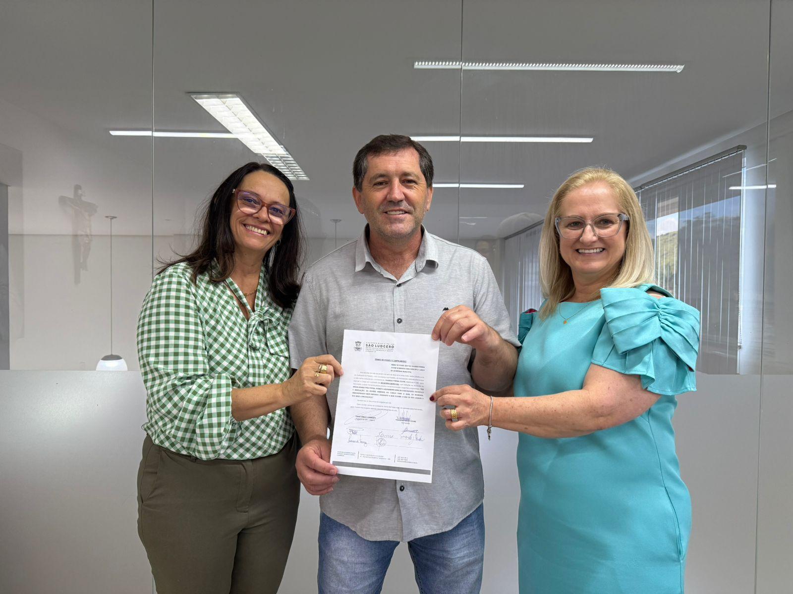 Nova Secretária Municipal de Educação é empossada em São Ludgero